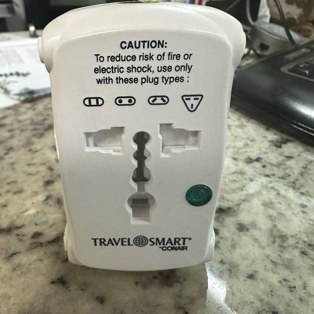 Travel Smart by Conair Universal Travel Adapter - White with Green Indicator